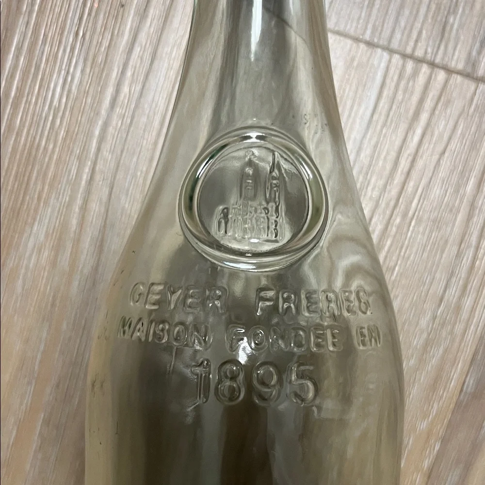Glass Swing Top Bottle